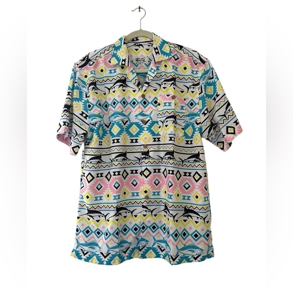 Men’s shirt-colorful Hawaiian style shirt
